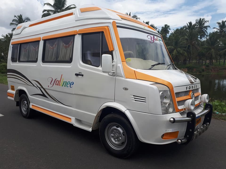 12 Seater Tempo Traveller in Ghaziabad